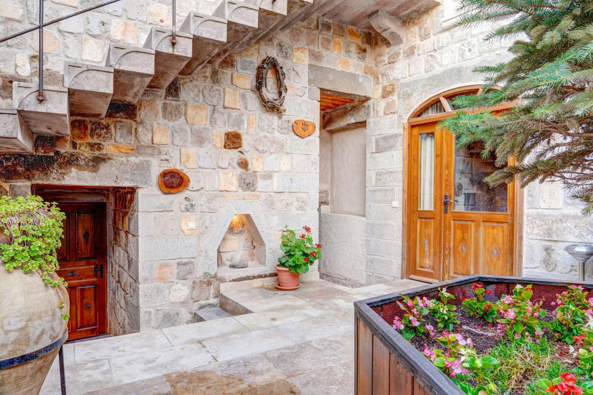 Vasil Cave Hotel أُتْشيسار المظهر الخارجي الصورة