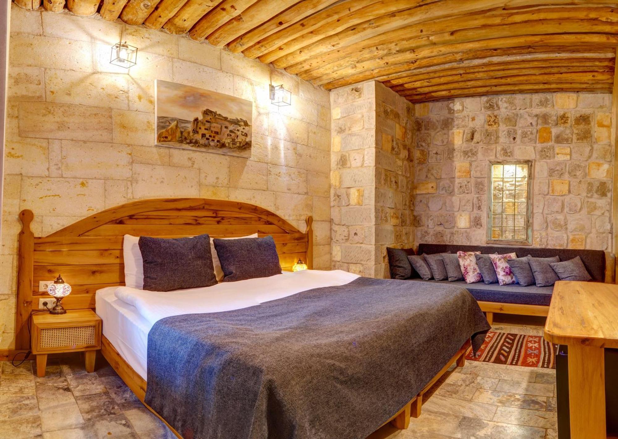 Vasil Cave Hotel أُتْشيسار الغرفة الصورة