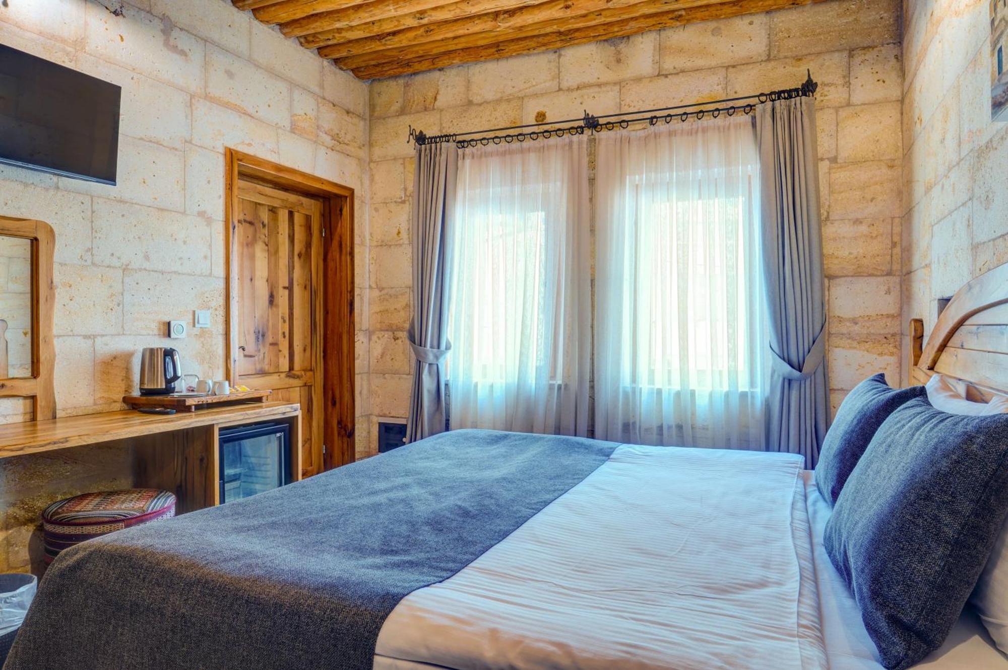 Vasil Cave Hotel أُتْشيسار الغرفة الصورة