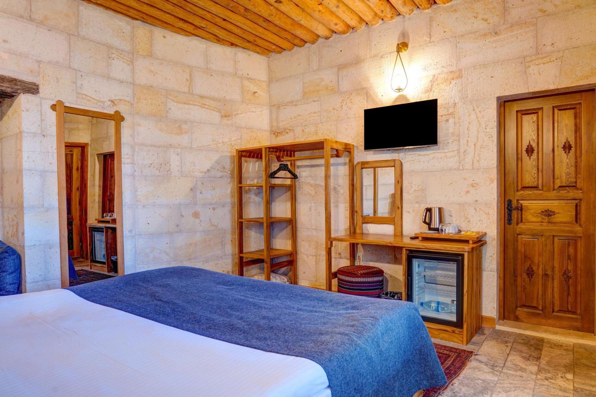 Vasil Cave Hotel أُتْشيسار الغرفة الصورة