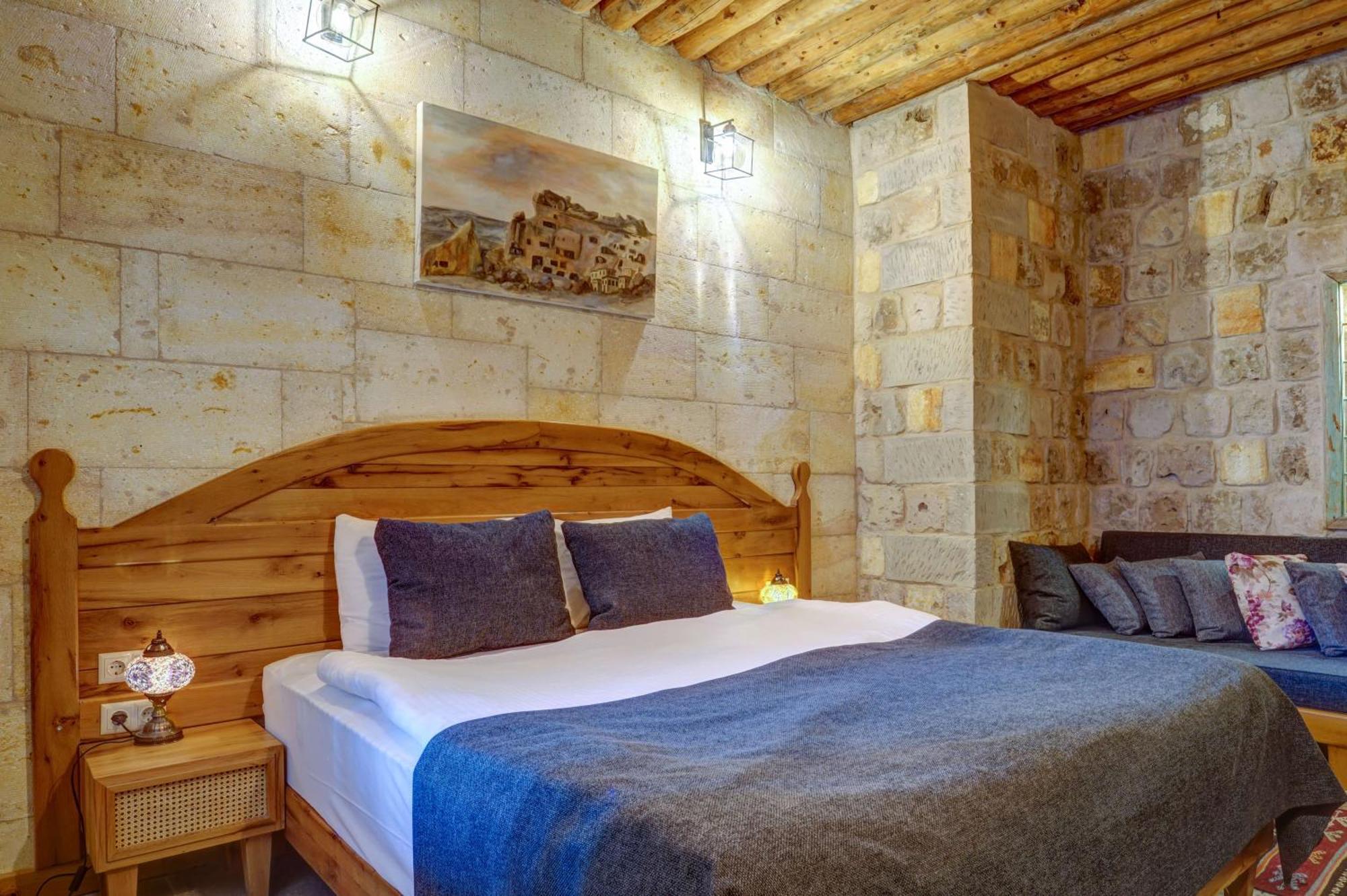 Vasil Cave Hotel أُتْشيسار الغرفة الصورة